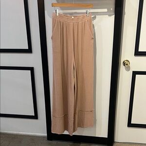 Relaxed Wide-Leg Gauze Pants in Tan